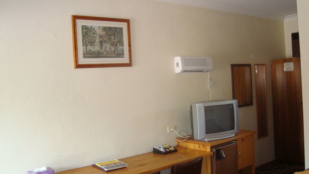 Coomacountry Club Motor Inn Buitenkant foto