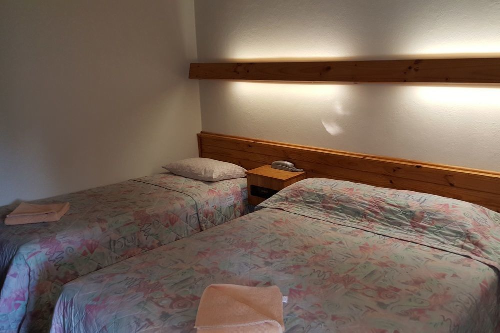 Coomacountry Club Motor Inn Buitenkant foto
