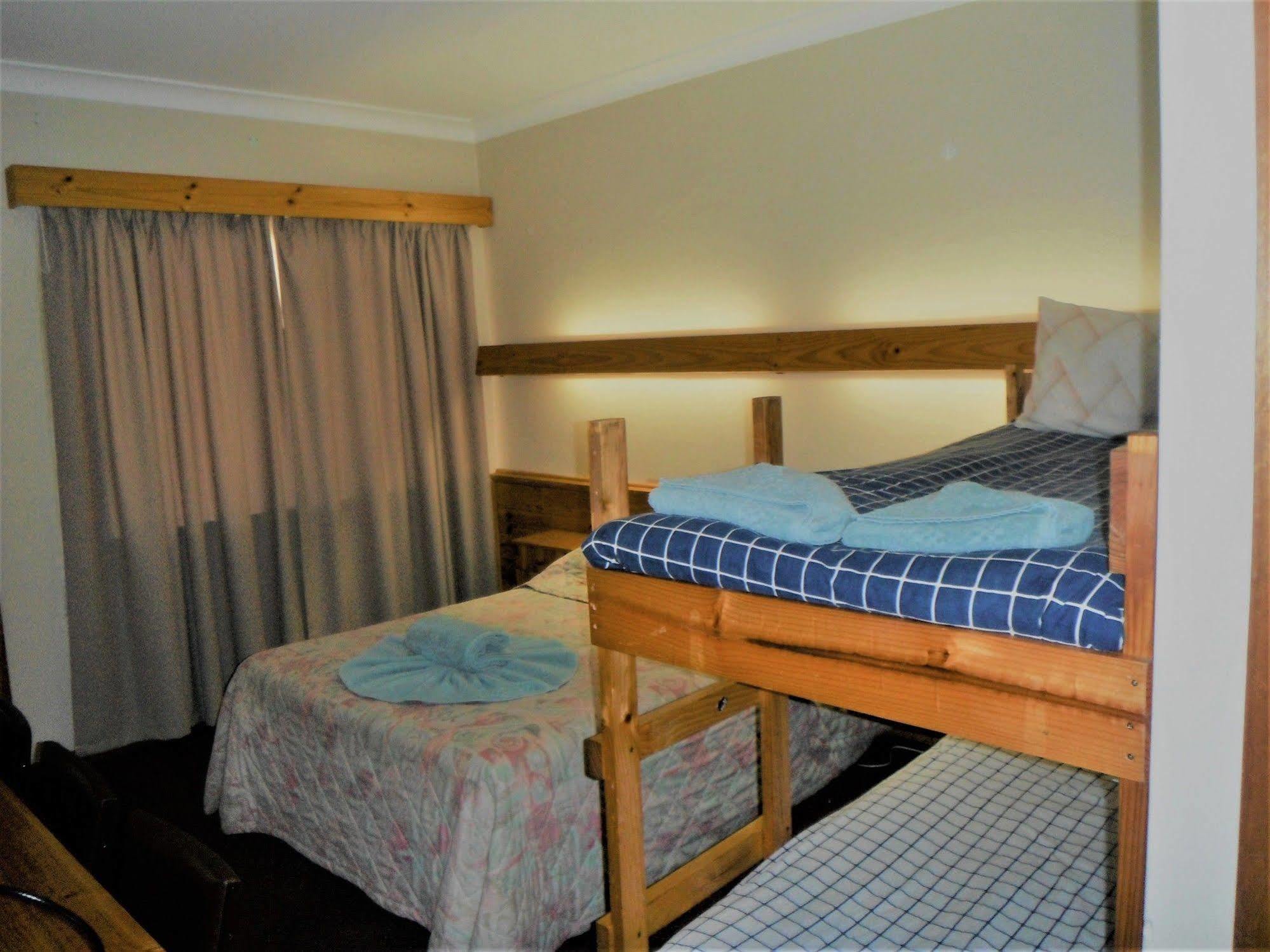 Coomacountry Club Motor Inn Buitenkant foto